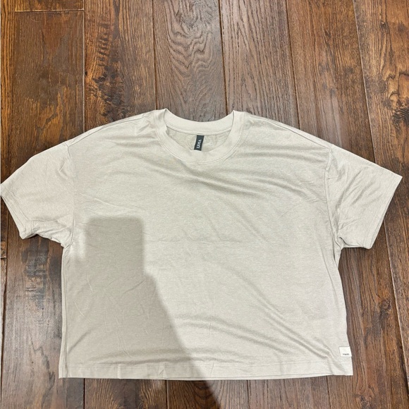 Vuori Women’s Energy T-Shirt Size Large - Picture 5 of 7